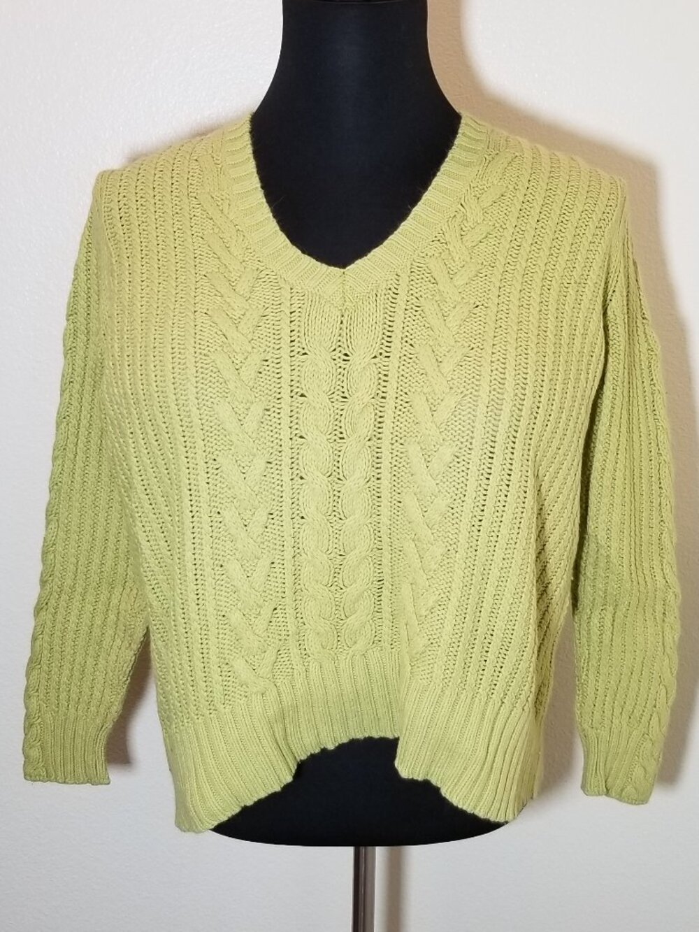Eddie Bauer Cable Knit Sweater V Neck Angora Rabbit Womens PXL Preppy Old Money